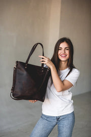 Personalized Genuine Leather Tote Bag – Custom Anniversary Gift for Women – Zipper Purse – Travel Essential – Handmade Gift for Her