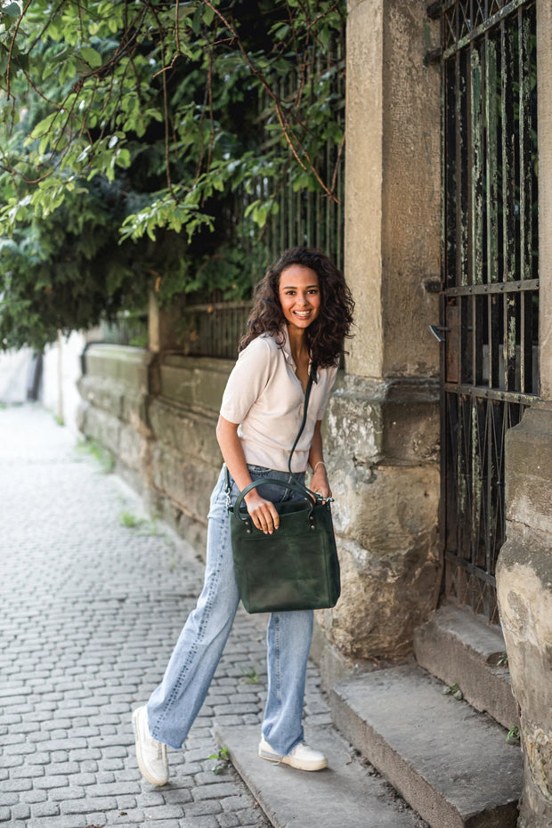 Leather Tote Bag • Personalized Tote with Zipper • Monogram Bag Purse • Leather Purse Zipper • Leather Goods Tote • Brown Leather Tote Bag