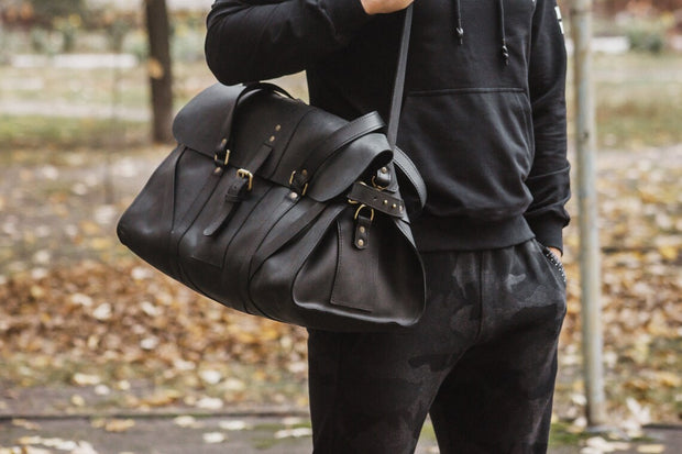 Leather Duffle Bag, Monogrammed duffle, Monogrammed Bag, groomsmen's gift, Gifts for Guys, Leather bags, personalized gifts