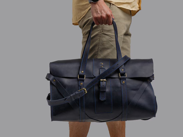 Black Leather Duffle Bag for man, Monogrammed leather travel bag with shoulder strap,Mens duffel bag for overnight trip, Weekend Bags