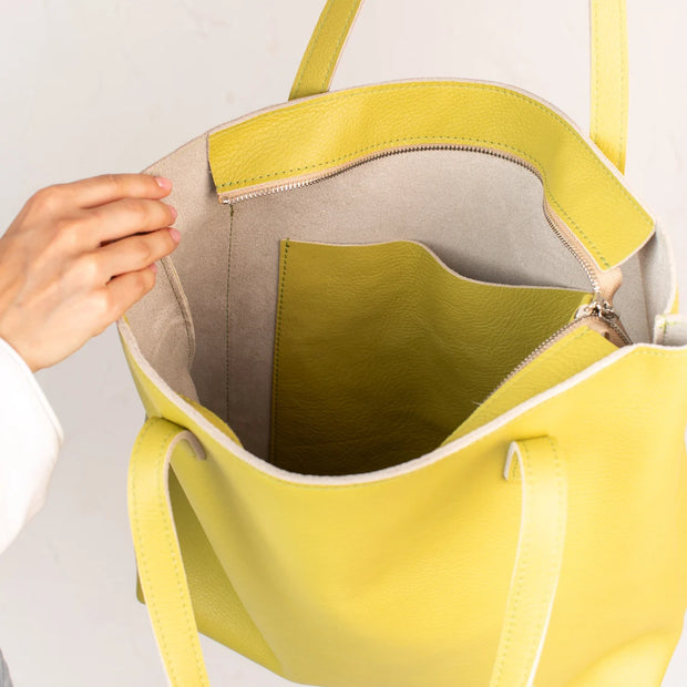 Handcrafted Leather Tote Bag for Women: Unique Design, Superior Craftsmanship | Classic Leather Mini Tote Bag | Stylish Leather Tote Bag