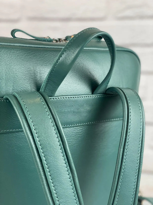 Premium Leather Backpack – Stylish & Durable Backpack for Men