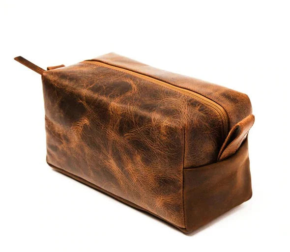 Personalized Groomsmen Gift Dopp Kit Bag Customized Leather Toiletry Bag Monogram Mens Toiletry Bag Leather Custom Gift for Guys Men Wedding